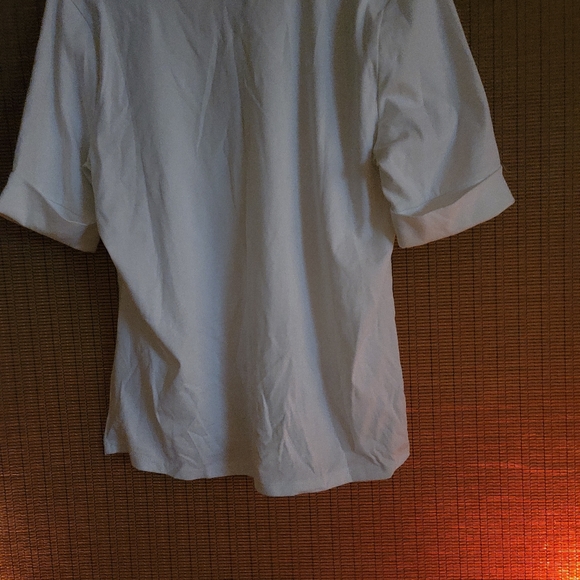 NWT Ellen Tracy women"s V-Neck Elbow Sleeve Top - Picture 8 of 8